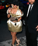 gaga_281329.jpg