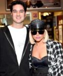 Filename=lady-gaga-005.jpg
Filesize=31KiB
Dimensions=500x333
Date added=Mar 25, 2009 lady-gaga-005.jpg