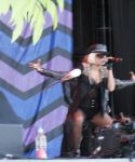 Filename=lady-gaga-021.jpg
Filesize=32KiB
Dimensions=600x450
Date added=May 10, 2009 lady-gaga-021.jpg