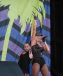 Filename=lady-gaga-032.jpg
Filesize=27KiB
Dimensions=600x450
Date added=May 10, 2009 lady-gaga-032.jpg
