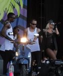 Filename=lady-gaga-042.jpg
Filesize=31KiB
Dimensions=600x450
Date added=May 10, 2009 lady-gaga-042.jpg