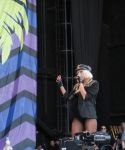 Filename=lady-gaga-063.jpg
Filesize=33KiB
Dimensions=600x450
Date added=May 10, 2009 lady-gaga-063.jpg