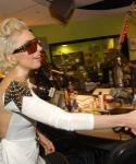 Filename=lady-gaga-027.jpg
Filesize=33KiB
Dimensions=446x410
Date added=Oct 27, 2009 lady-gaga-027.jpg