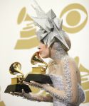 Filename=lady-gaga-039.jpg
Filesize=534KiB
Dimensions=2016x3000
Date added=Feb 03, 2010 lady-gaga-039.jpg