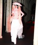 Filename=lady_gaga_200.jpg
Filesize=671KiB
Dimensions=2000x3000
Date added=Mar 08, 2011 lady_gaga_200.jpg