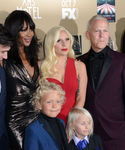 Filename=gaga_2869129.jpg
Filesize=1077KiB
Dimensions=3600x2649
Date added=Oct 04, 2015 gaga_2869129.jpg
