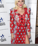 gaga_289229.jpg