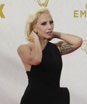 Filename=emmy_283129.jpg
Filesize=308KiB
Dimensions=2400x3600
Date added=Sep 21, 2015 emmy_283129.jpg
