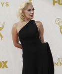 Filename=emmy_283529.jpg
Filesize=311KiB
Dimensions=2400x3600
Date added=Sep 21, 2015 emmy_283529.jpg
