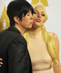 gaga_281829.jpg
