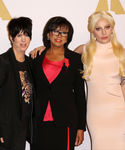 gaga_284929.jpg