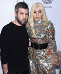 gaga_281829.jpg