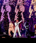gaga_286129.jpg