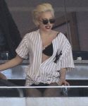 Filename=lady_gaga_001.jpg
Filesize=416KiB
Dimensions=1400x2199
Date added=Jun 19, 2010 lady_gaga_001.jpg