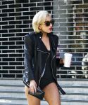 Filename=lady_gaga_001.jpg
Filesize=219KiB
Dimensions=864x1029
Date added=Sep 26, 2010 lady_gaga_001.jpg