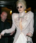 Filename=lady_gaga_085.jpg
Filesize=38KiB
Dimensions=320x480
Date added=Dec 21, 2010 lady_gaga_085.jpg