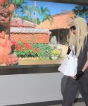 Filename=lady-gaga-036.jpg
Filesize=877KiB
Dimensions=3000x2302
Date added=Apr 14, 2010 lady-gaga-036.jpg