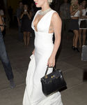 Filename=gaga_283029.jpg
Filesize=1179KiB
Dimensions=2496x4000
Date added=Aug 15, 2015 gaga_283029.jpg