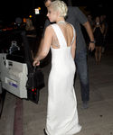 Filename=gaga_283229.jpg
Filesize=1332KiB
Dimensions=2915x4000
Date added=Aug 15, 2015 gaga_283229.jpg