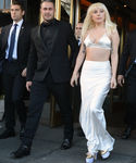 Filename=gaga_28629.jpg
Filesize=855KiB
Dimensions=2400x3600
Date added=Dec 11, 2015 gaga_28629.jpg