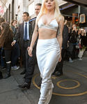 Filename=gagag_283329.JPG
Filesize=1339KiB
Dimensions=2400x3600
Date added=Dec 11, 2015 gagag_283329.JPG