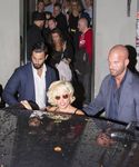 gaga_281629.jpg