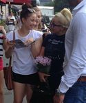 Filename=gaga1_28229.jpg
Filesize=59KiB
Dimensions=600x800
Date added=Jul 27, 2015 gaga1_28229.jpg