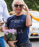 Filename=gaga2_28529.jpg
Filesize=1135KiB
Dimensions=2000x3000
Date added=Jul 27, 2015 gaga2_28529.jpg