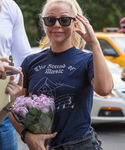 Filename=gaga2_28629.jpg
Filesize=1059KiB
Dimensions=2000x3000
Date added=Jul 27, 2015 gaga2_28629.jpg