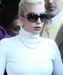 gaga1_2813429.jpg