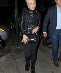 Filename=gaga_281529.jpg
Filesize=1687KiB
Dimensions=3000x4665
Date added=Oct 12, 2015 gaga_281529.jpg