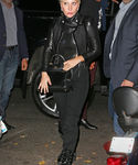 Filename=gaga_281629.jpg
Filesize=1769KiB
Dimensions=3000x4916
Date added=Oct 12, 2015 gaga_281629.jpg