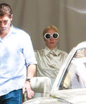 Filename=gaga_282029.jpg
Filesize=419KiB
Dimensions=2500x1667
Date added=Oct 17, 2015 gaga_282029.jpg