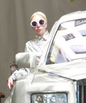 Filename=gaga_282529.jpg
Filesize=500KiB
Dimensions=2133x3200
Date added=Oct 17, 2015 gaga_282529.jpg