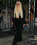 Filename=gaga_287729.jpg
Filesize=1000KiB
Dimensions=2133x3200
Date added=Sep 10, 2015 gaga_287729.jpg