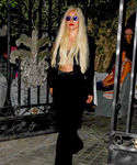 Filename=gaga_287829.jpg
Filesize=1062KiB
Dimensions=2133x3200
Date added=Sep 10, 2015 gaga_287829.jpg