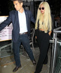 Filename=gaga_288029.jpg
Filesize=960KiB
Dimensions=2133x3200
Date added=Sep 10, 2015 gaga_288029.jpg