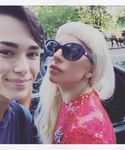 gaga_281629.jpg