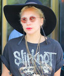Filename=gaga_28129.jpg
Filesize=1209KiB
Dimensions=2400x3600
Date added=Sep 15, 2015 gaga_28129.jpg