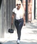 Filename=g_289329.jpg
Filesize=2240KiB
Dimensions=3013x3850
Date added=Jul 13, 2018 g_289329.jpg
