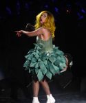 Filename=lady_gaga_381.jpg
Filesize=490KiB
Dimensions=2202x3000
Date added=Feb 24, 2011 lady_gaga_381.jpg