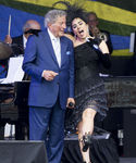 Filename=1_281029.jpg
Filesize=1322KiB
Dimensions=2400x3600
Date added=Jan 01, 2006 1_281029.jpg
