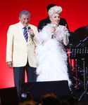 gaga_284129.jpg