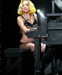 Filename=lady-gaga-005.jpg
Filesize=436KiB
Dimensions=1920x2640
Date added=Jul 15, 2010 lady-gaga-005.jpg