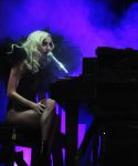 Filename=lady-gaga-079.jpg
Filesize=62KiB
Dimensions=1024x768
Date added=Dec 22, 2009 lady-gaga-079.jpg