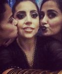 gaga_28429~6.jpg